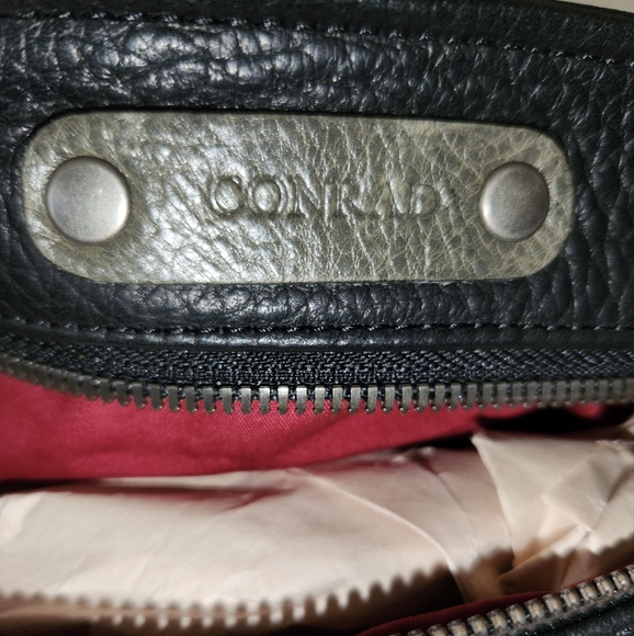 Leather toiletry bag - Picture 5 of 6